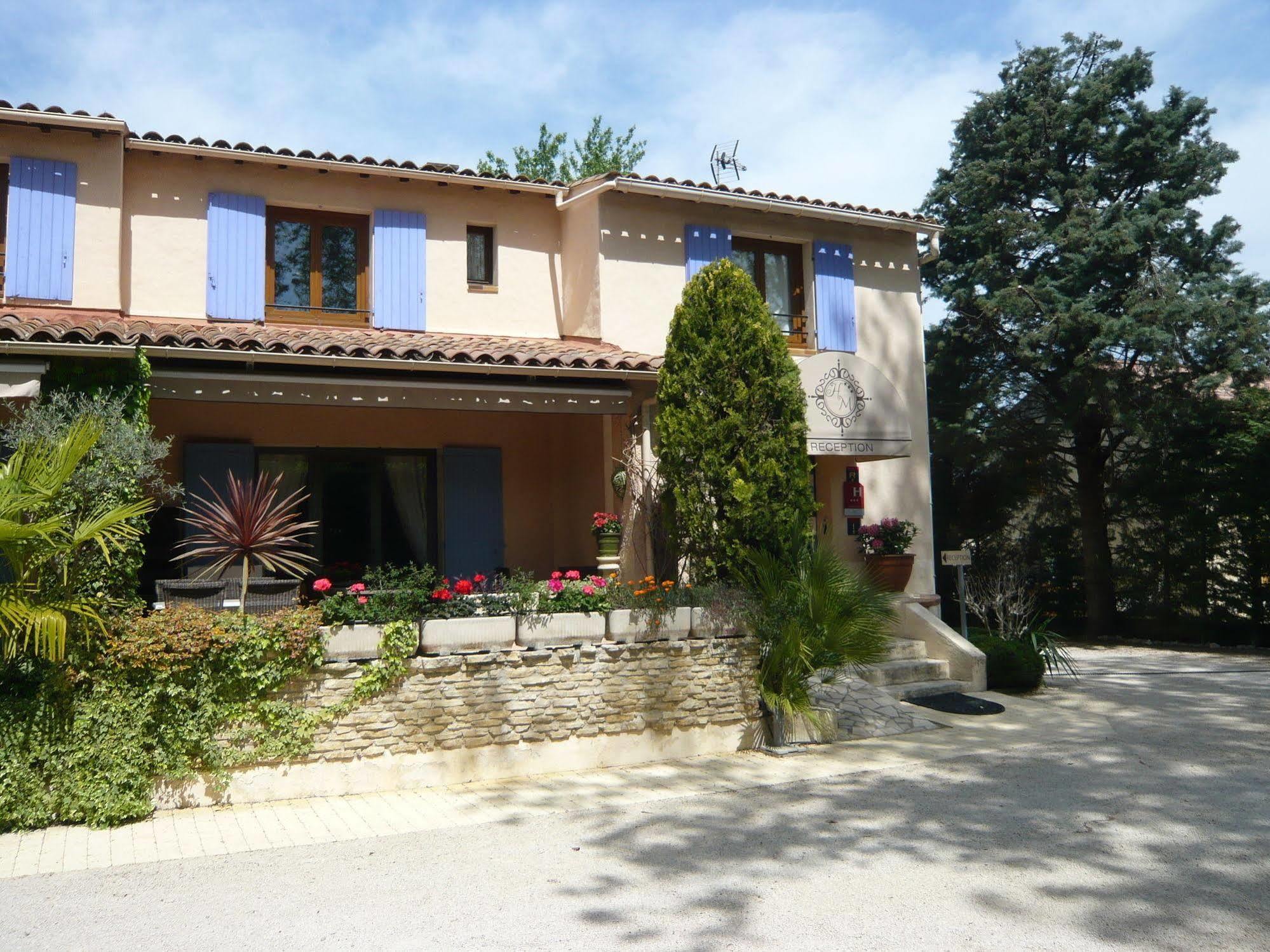 Hotel Mistral Mas-Blanc-des-Alpilles Exterior photo
